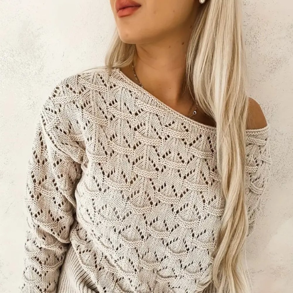 Women’s Off Shoulder Cut Out Pullover Sweater